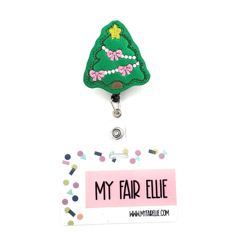 Christmas Tree with Pink Bows // Christmas