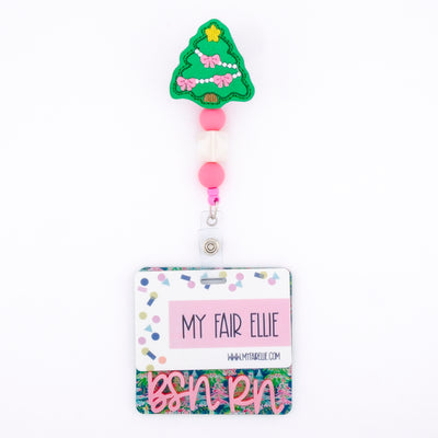 Christmas Tree with Pink Bows // Christmas