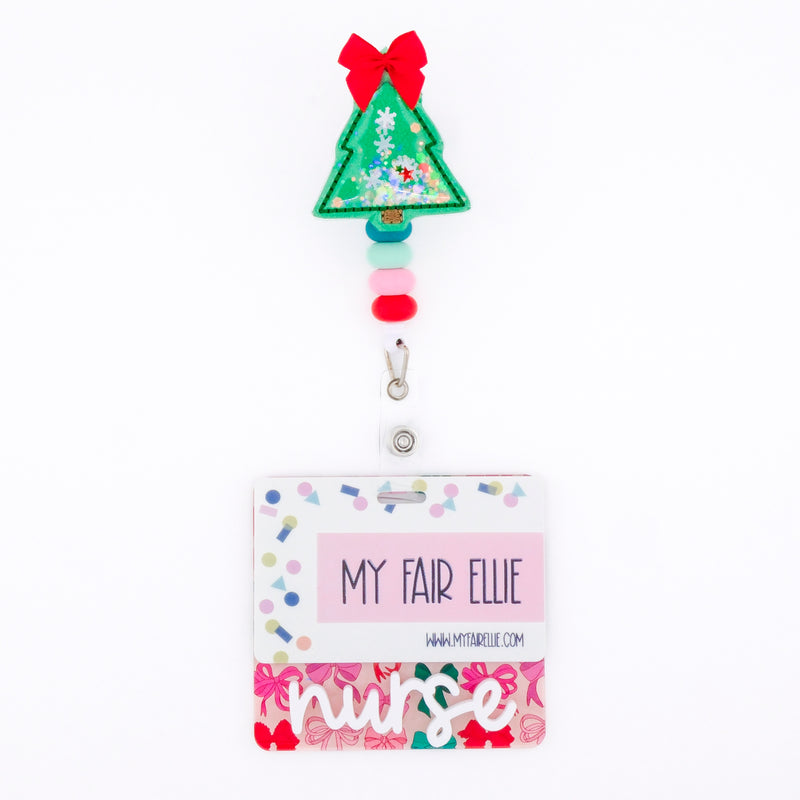 Green Shaker Tree with Red Bow // Christmas