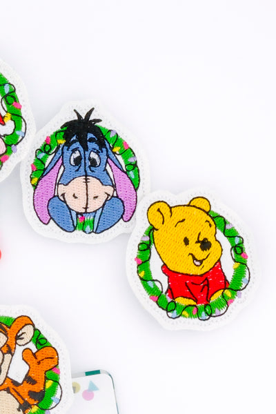 Yellow Bear & Friends in Wreath // Christmas